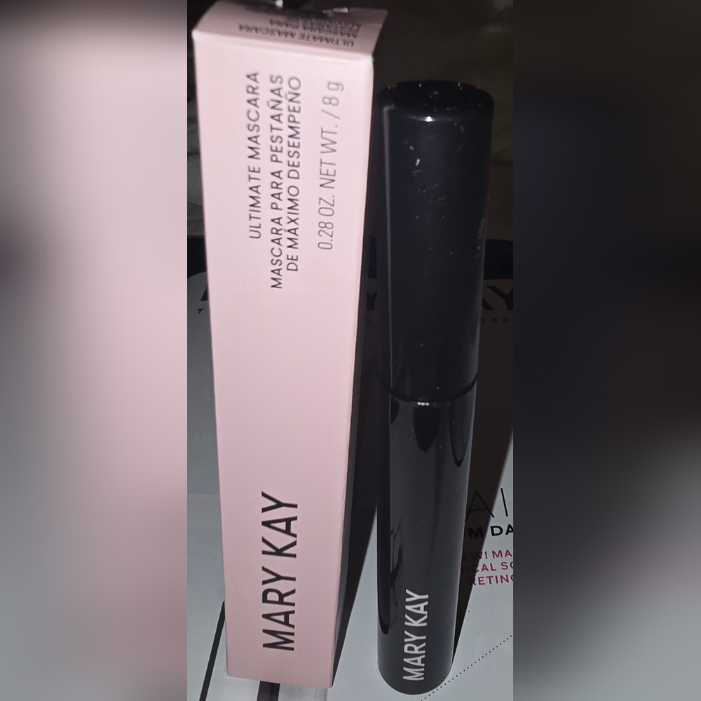 Mary Kay Ultimate Black Mascara for Bold Volume